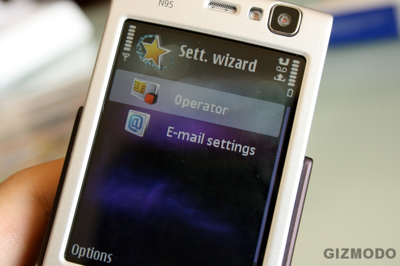 Illustration for article titled Gizmodo's Long-Ass Nokia N95 Review: Why it Rocks, Why it Sucks